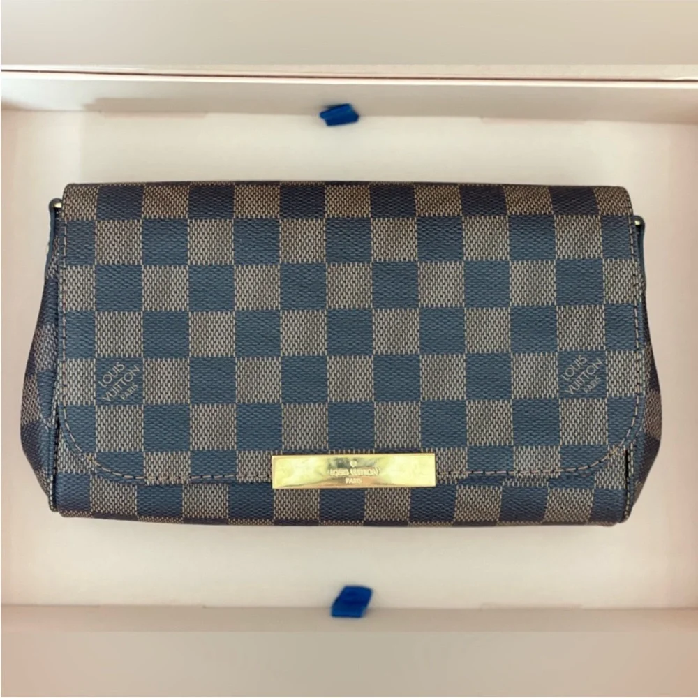 LOUIS VUITTON FAVORITE